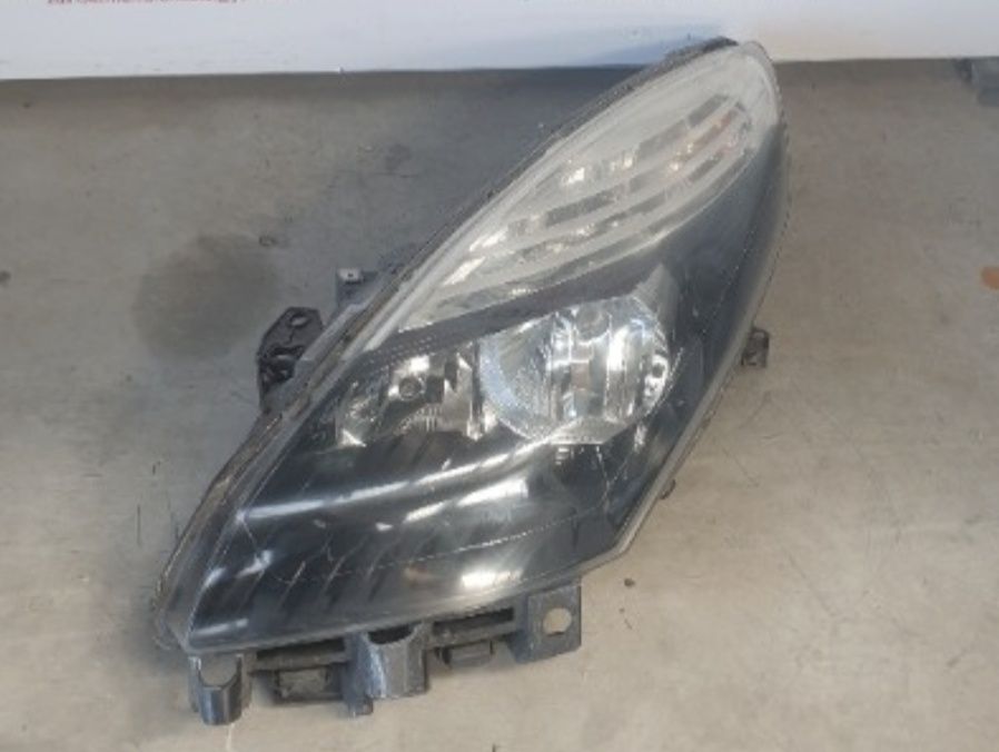 Far Stanga Dreapta Renault Grand Scenic 3 european