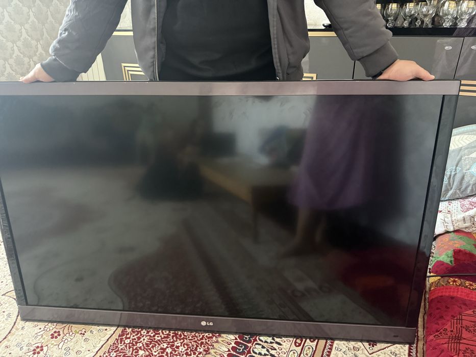 Продам LG телевизор б/у