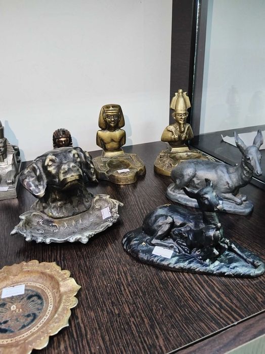 Статуэтки пепельницы