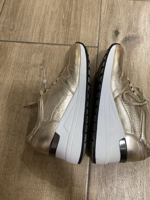 Aquamarine обувки/сникърси естествена кожа, златисти, 40 номер
