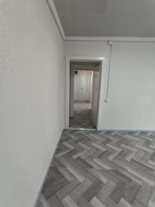 2 х комнатную квартиру Сергели Спутнике 9 . На первом этаже. Огород въ