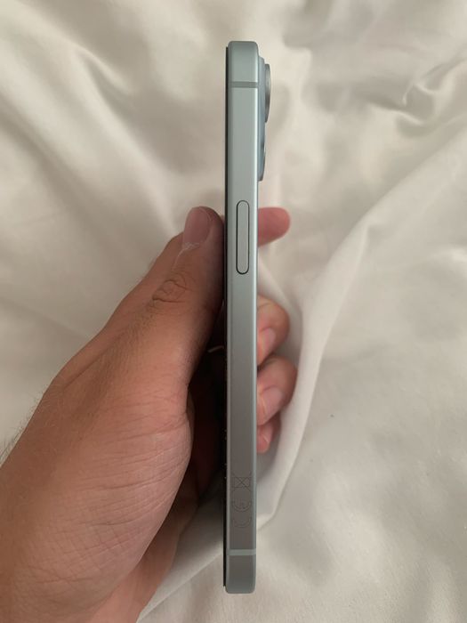 Iphone 15 128gb перфектно състояние