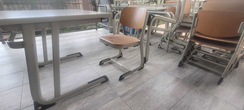 Bănci școlare(masă si scaun) și catedră învățământ primar și preșcolar