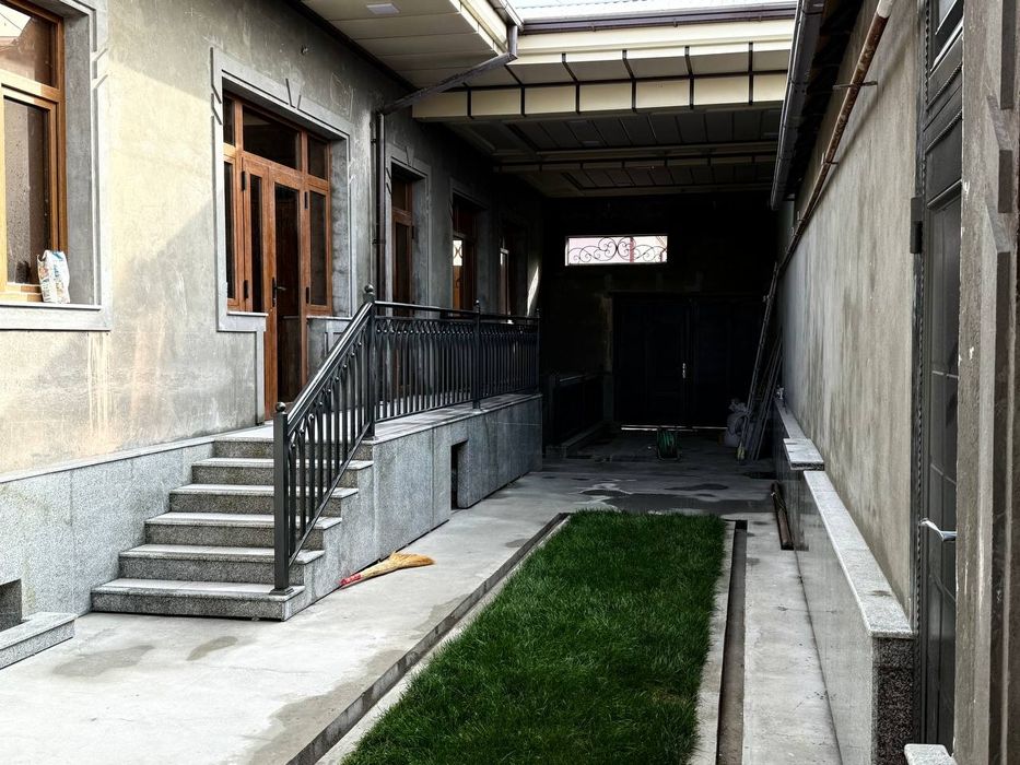 Уй сотилади Дурмон махалласида