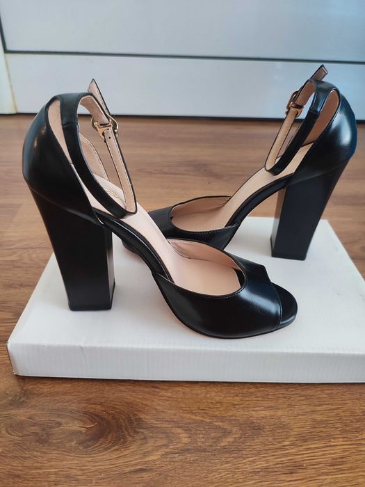 Дамски сандали с висок ток, размер 37