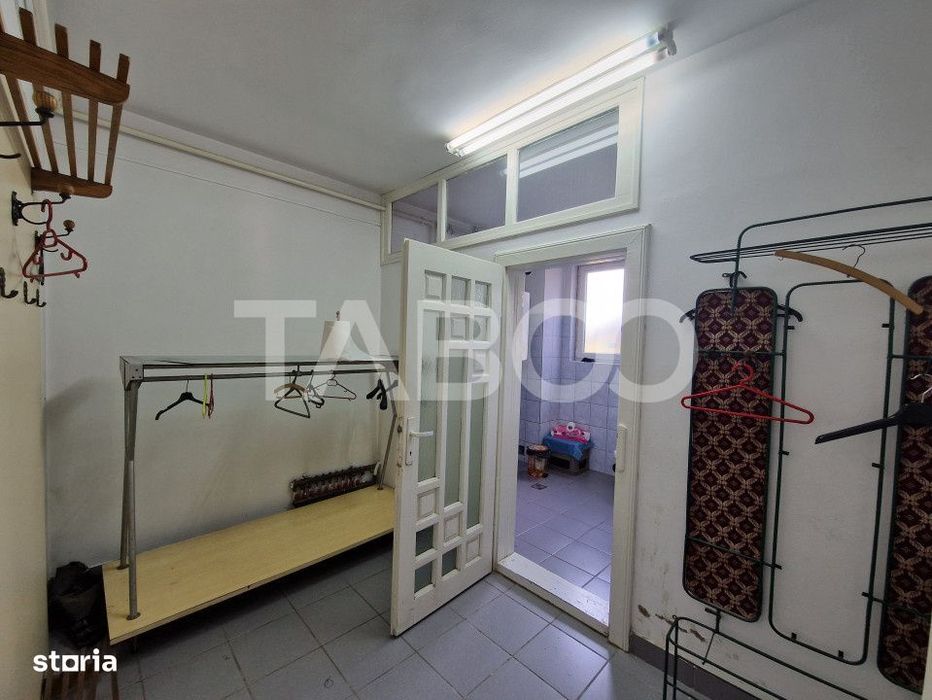 Spatiu comercial 100 mpu CURENT TRIFAZIC locuri parcare Lazaret Sibiu