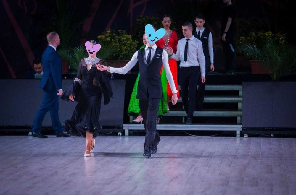 Vand/inchiriez rochie dans sportiv  standard  Junior II / Youth