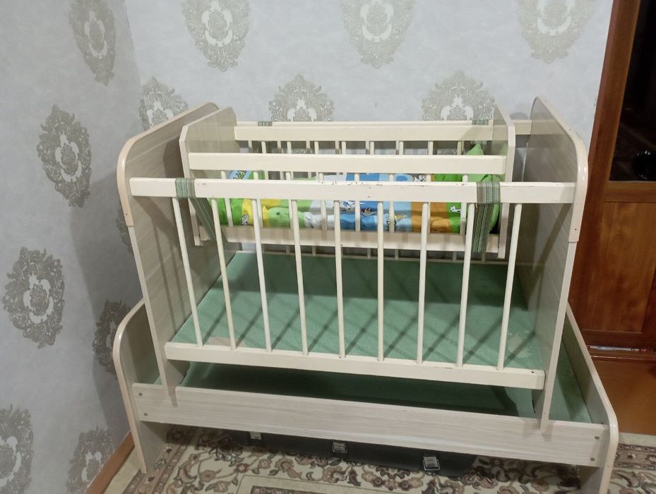 Продам детскую мебель