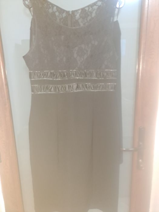 Costumas femei cu taior fusta si rochie
