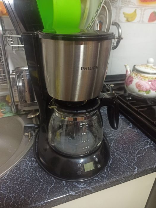 Кофеварка от Philip's С чайником и без