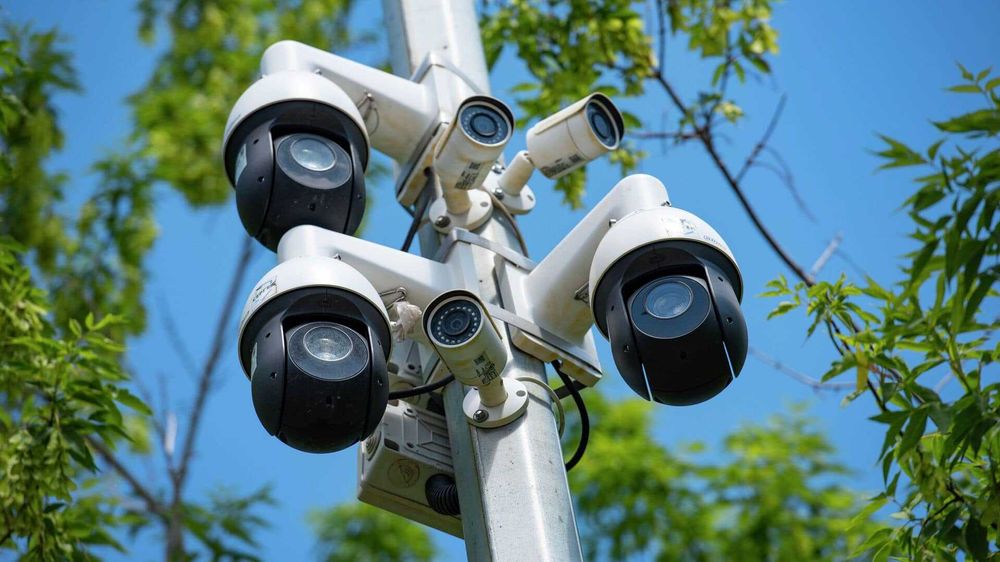 Установка видеонаблюдения с гарантией  Hikvision