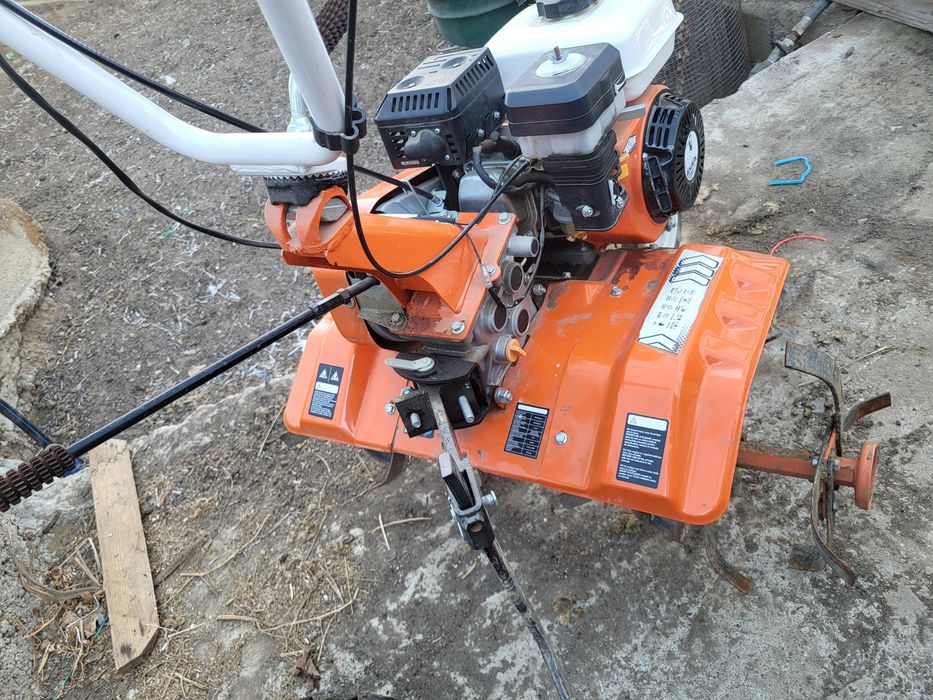 Motosapa ruris cu roti si sape