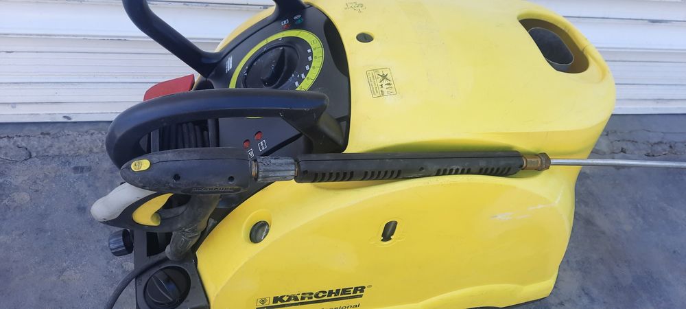 Пароструйка  Karcher hds558c Eco220V 3.4кв НайВисок Клас от Машините на 220Волта