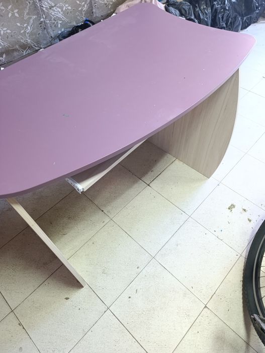Продавам Бюро 25€