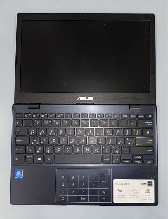 ASUS Model  E210M