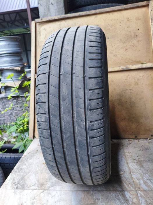 215 60 R16 Одиночка Goodrich 2020 Год Шина