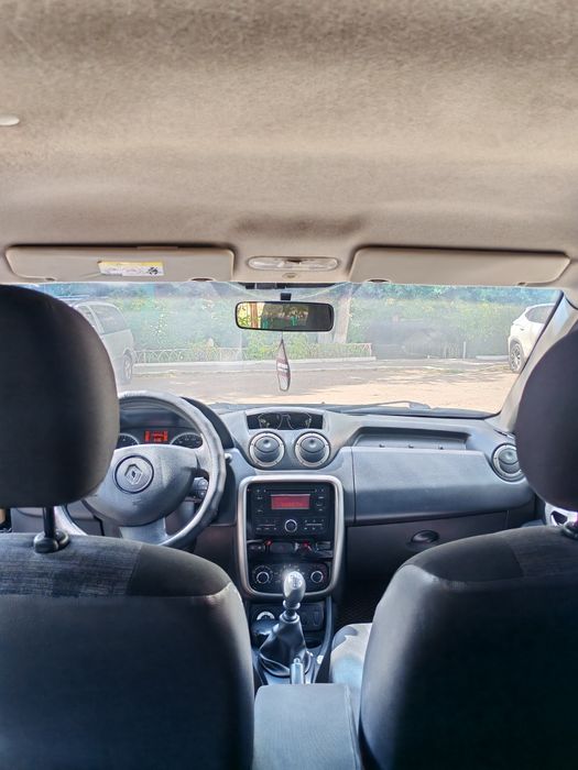 Продаём рено дастер 2015год