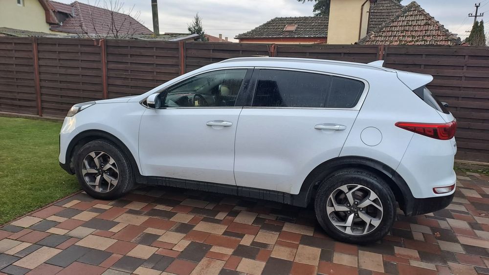 Kia Sportage Stare perfecta, Bluetooth, Navigatie, Climatronic 2 zene,Camera video