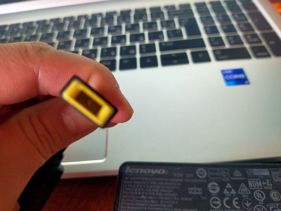 Lenovo v14 блок питания