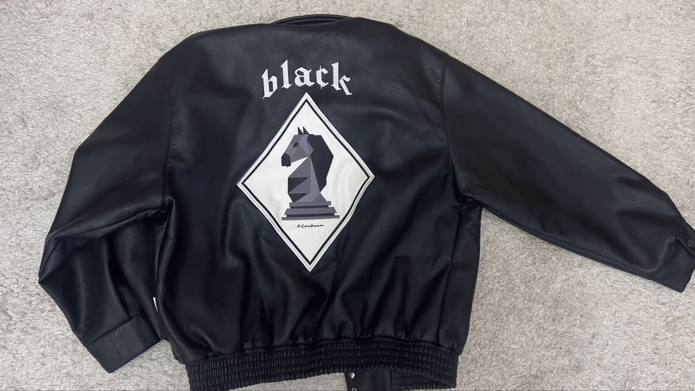 Продам бомбер Blackair