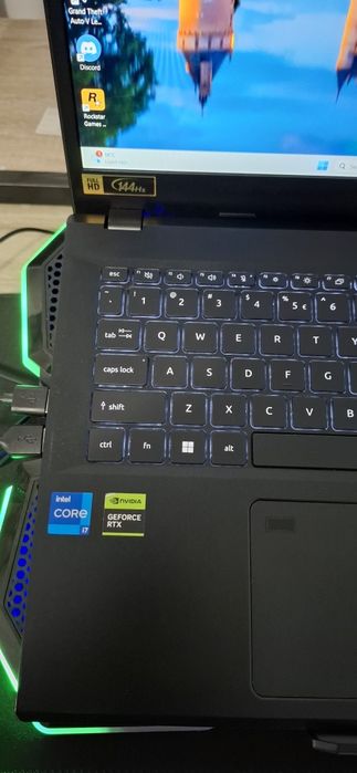 Acer Nitro V15 RTX 4050 i7 Gaming Setup Complet / SteelSeries / RGB