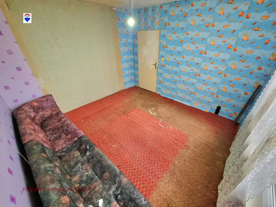 Двустаен апартамент за продажба кв. Чародейка Север