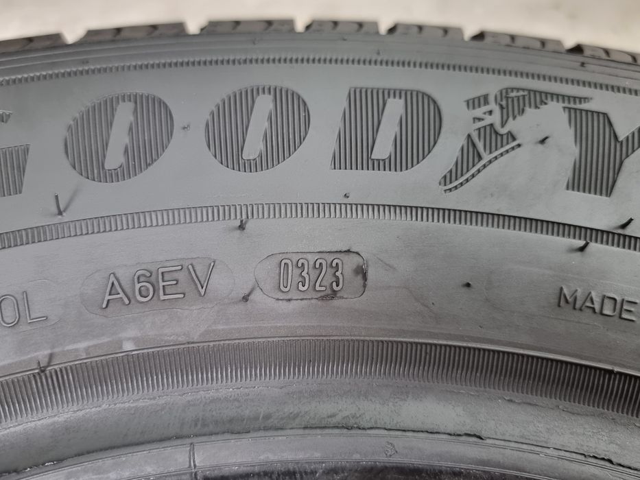 "Dot 24-23" 215/65/16 C Goodyear 4Броя: 240€ 8мм