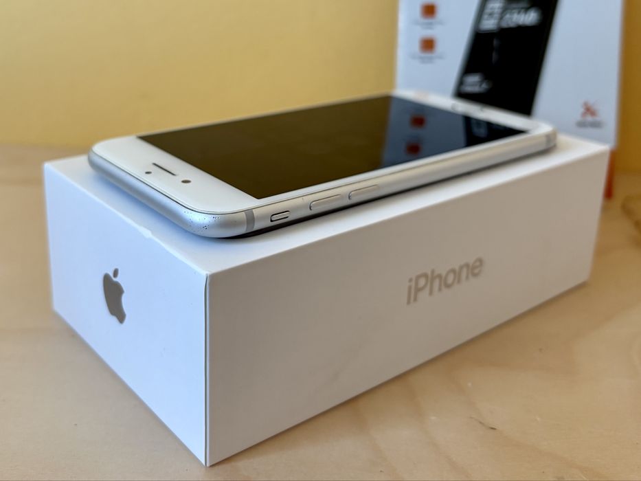 Apple iPhone 7 32GB White  много добър външен вид, нова батерия, кутия