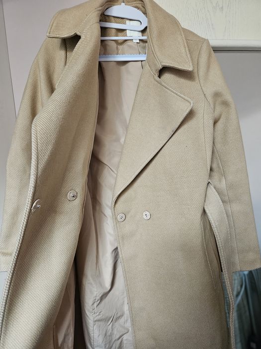 Палто H&M в бежово размер 40 / M