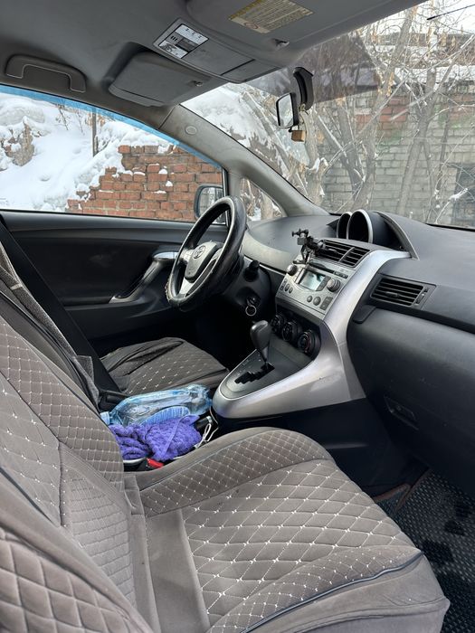 Продам Toyota verso