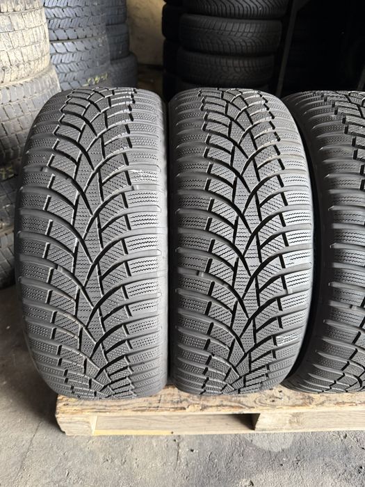 4 anvelope iarna 215/50/18 Toyo DOT 2022!