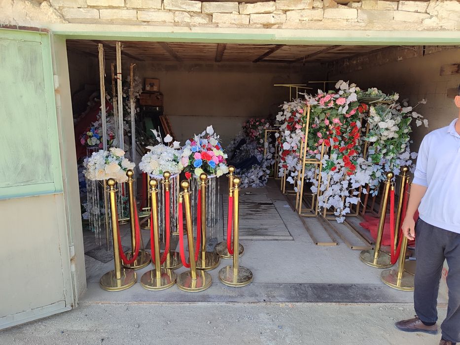 гараж сотилади автобазани олдида