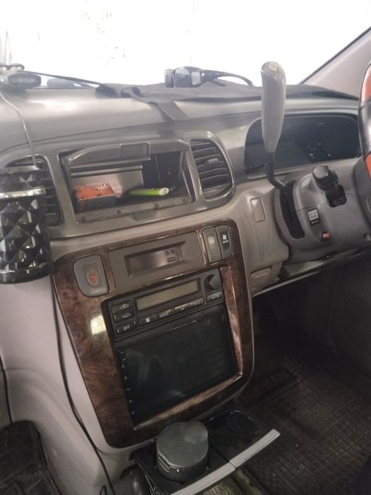 Продам машину Nissan
