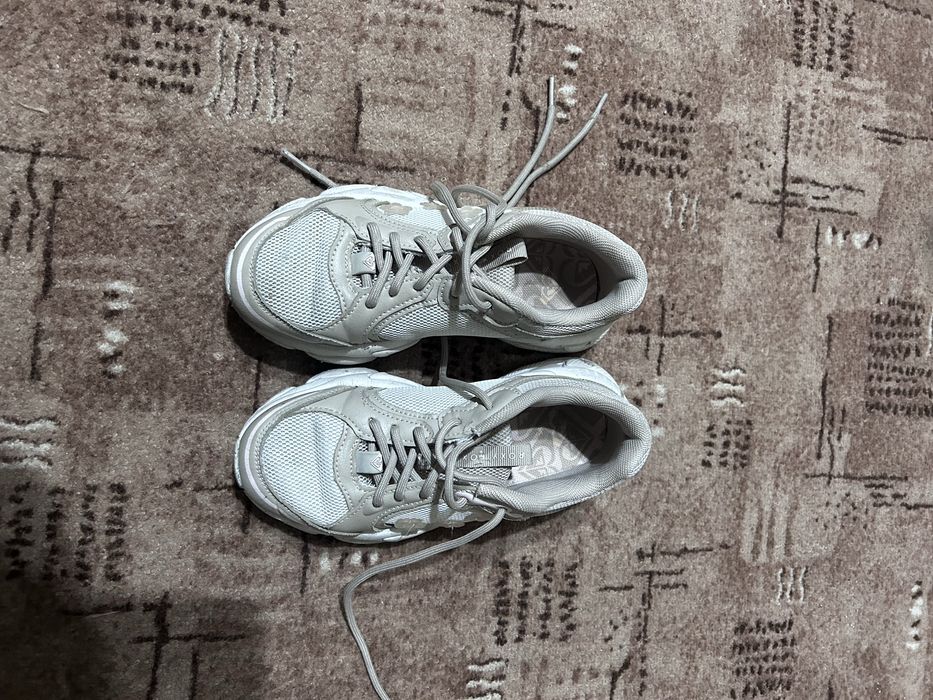 Маратонки за момиче