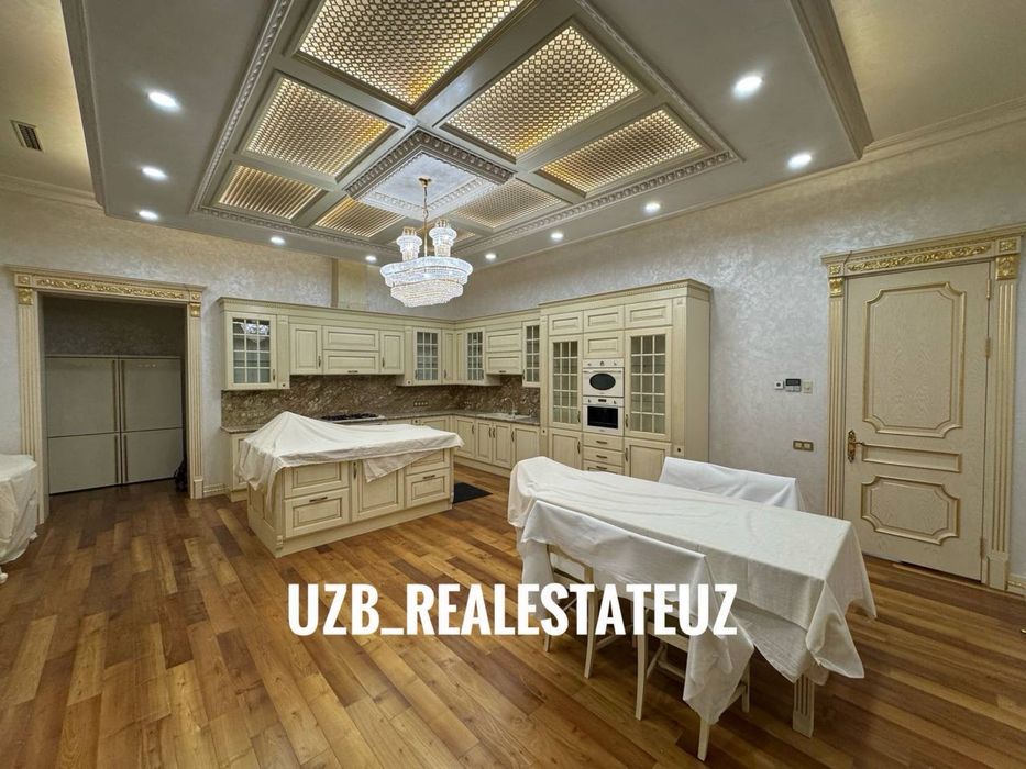 Ориентир: Посольство Польши и Грузии Продается Евро Дом 18.соток 2500м