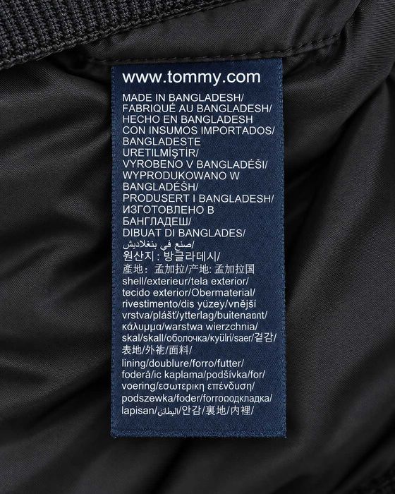 Geacă puffer Tommy Hilfiger bărbați neagră, mărimea S, buzunare cargo