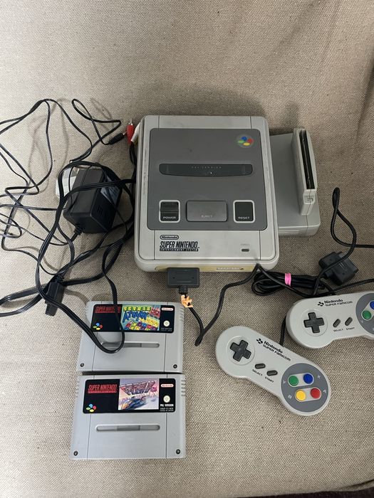 Nintendo snes ( super nintendo enterteiment sistem )