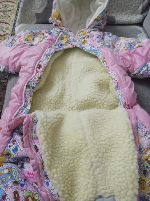 Продам зимний девочковый детский комбинезон