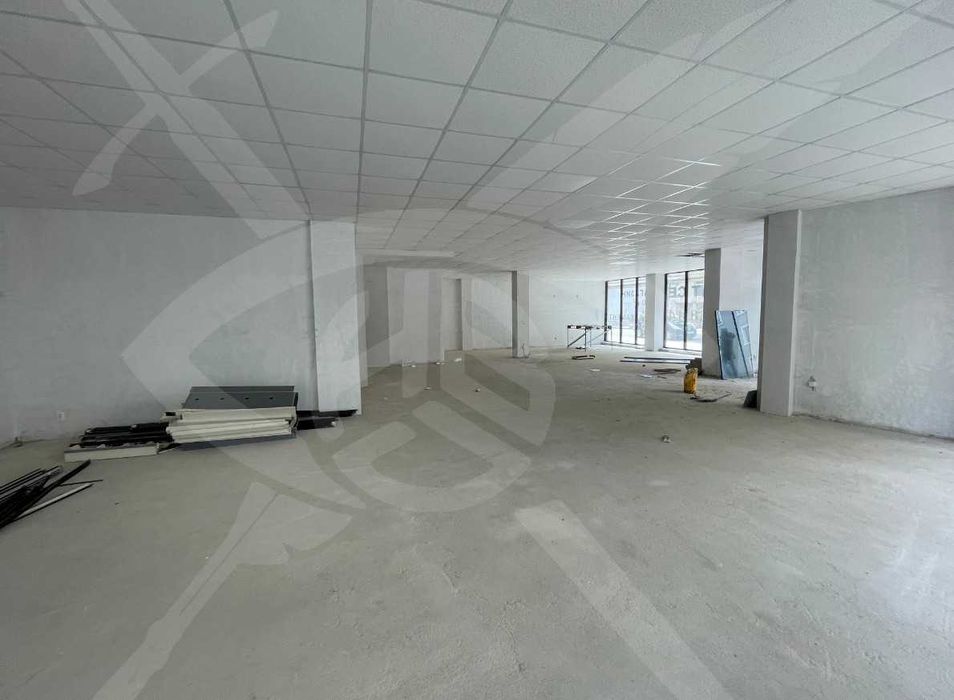 Продава се Магазин в Пловдив, Кършияка - 280 кв.м за 1500 €/кв.м - Снимка #1