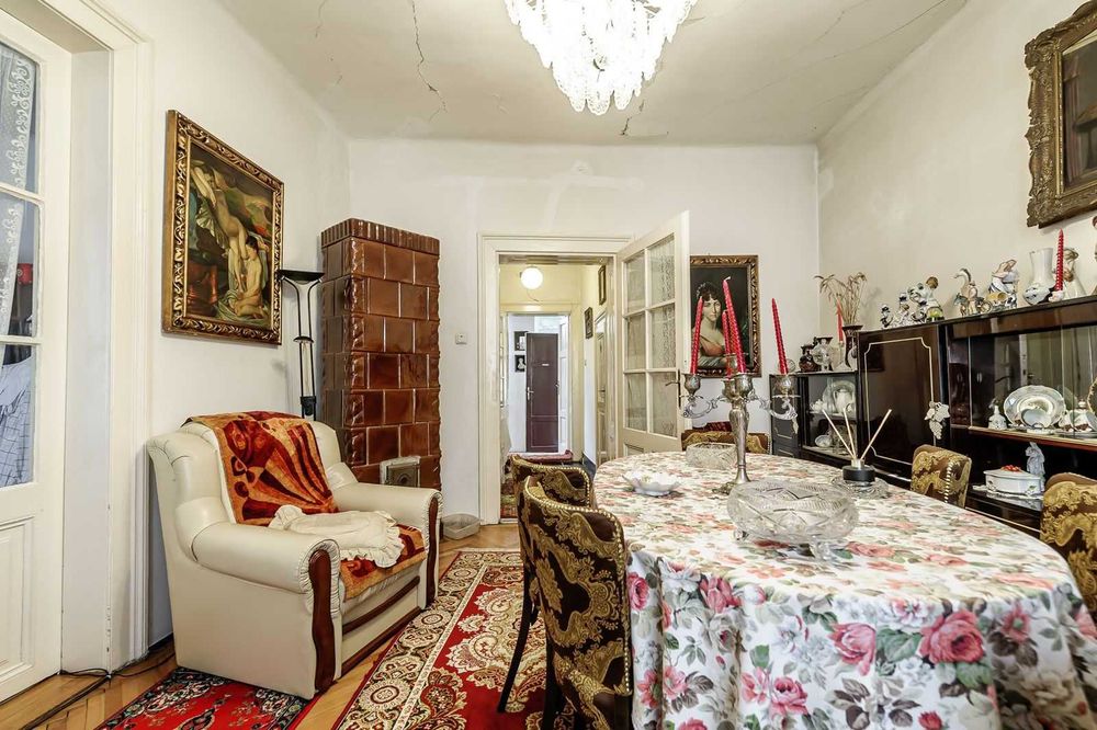 Proprietar vând casă zona centrala