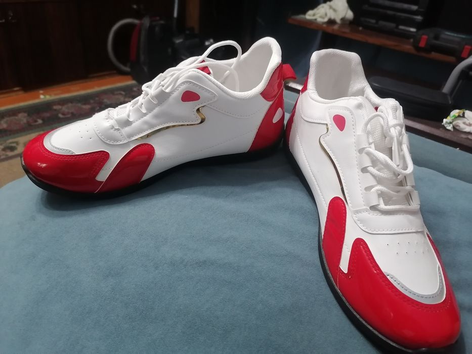 Кроссовки. Осень Весна.