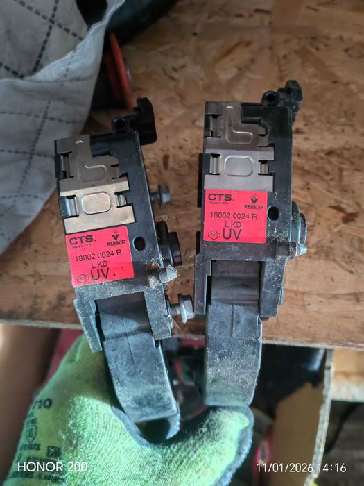 Pedala acceleratie 180020024r 1.5 DCI 1.6CDTI  1.2 TCE 1.4 TCE 1.6 DCI