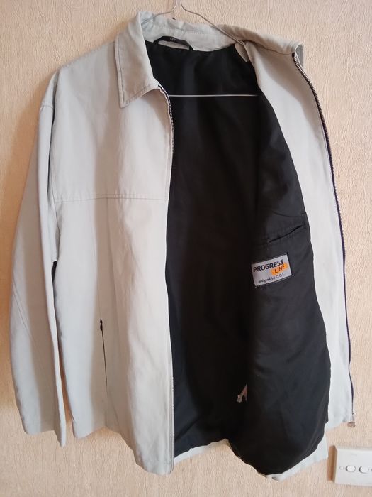 Ветровка мужская.