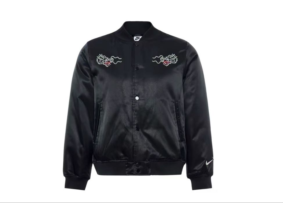 Продам куртку Nike jordan