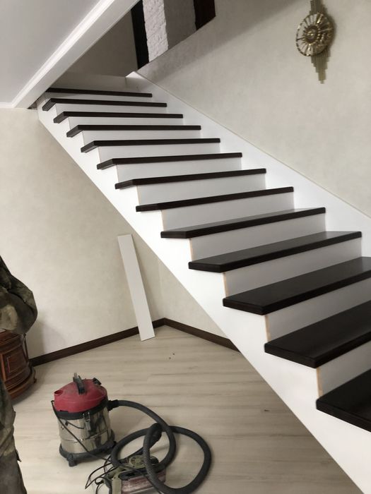 Рестоврация мебели, лестниц, дверей!