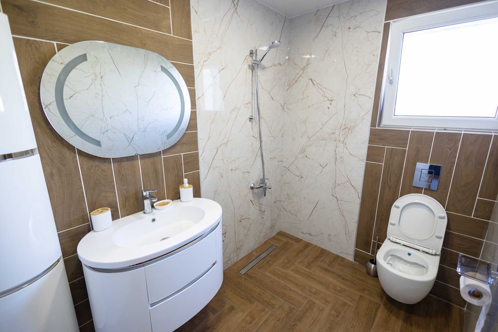 Продава четиристаен апартамент в гр. Разград - снимка 8