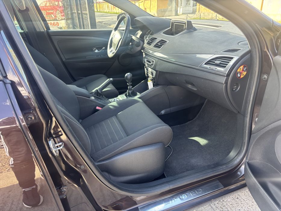 Renault megane 1.2 tce benzina LIMITED 2015 RATE euro6