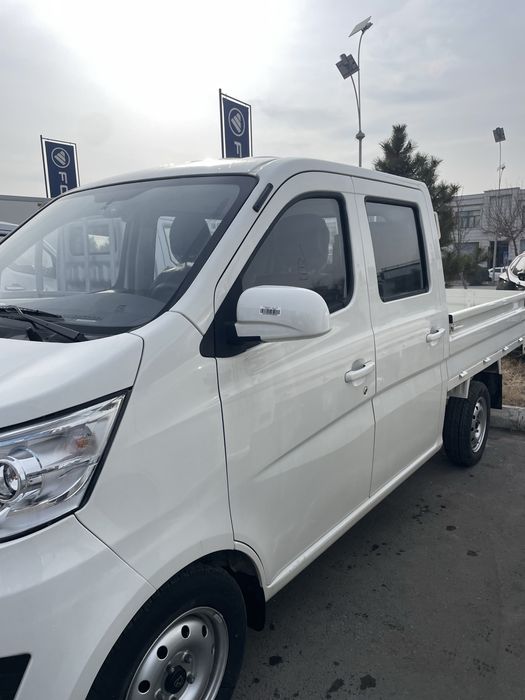 Changan Dubl kabina Yuk mashina