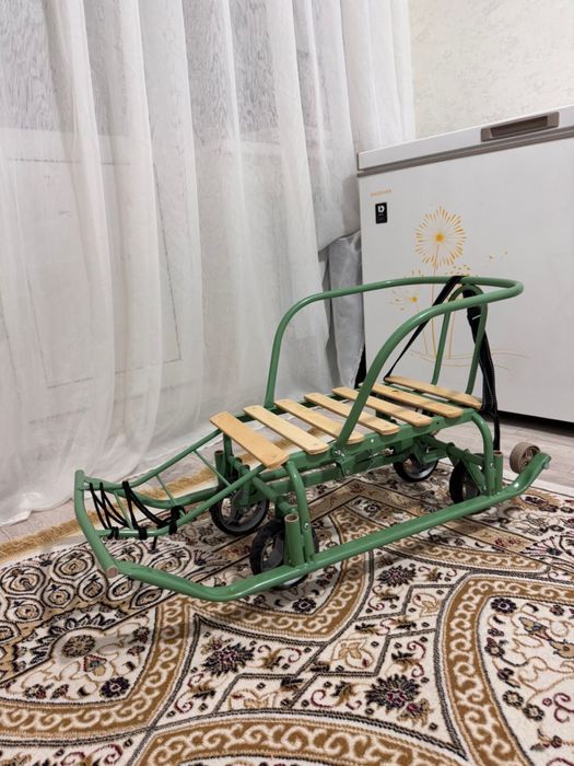 Продаю санку новая