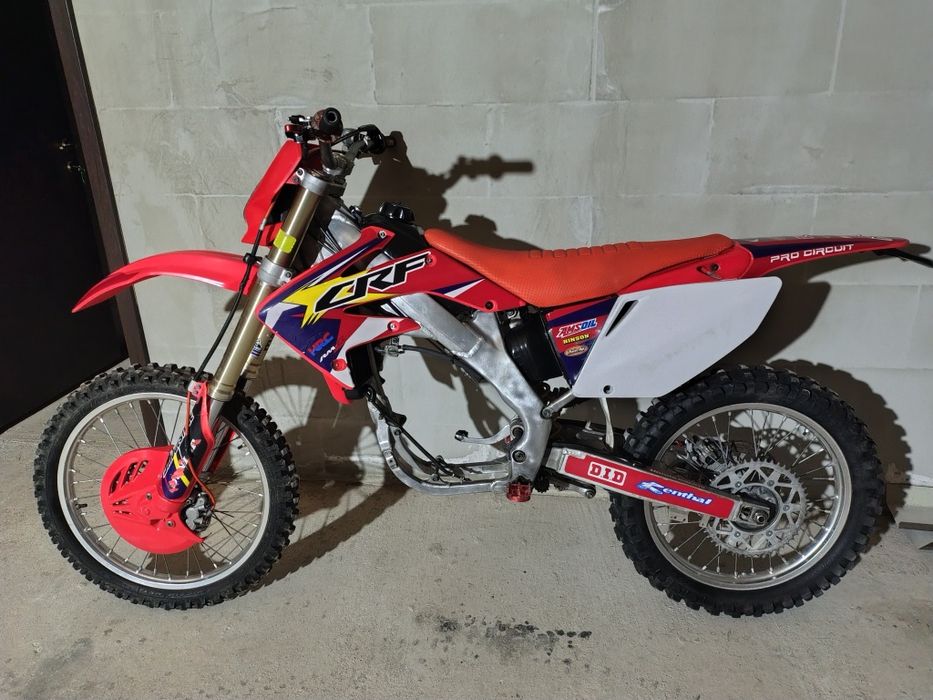 Vând cadru honda crf